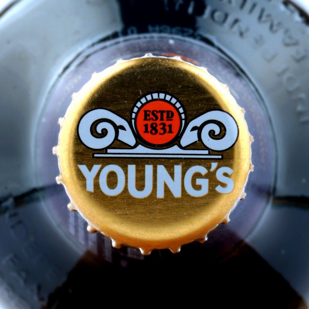 Young`s Double Chocolate Stout (Дабл Шоколад бутылка) — фото 3